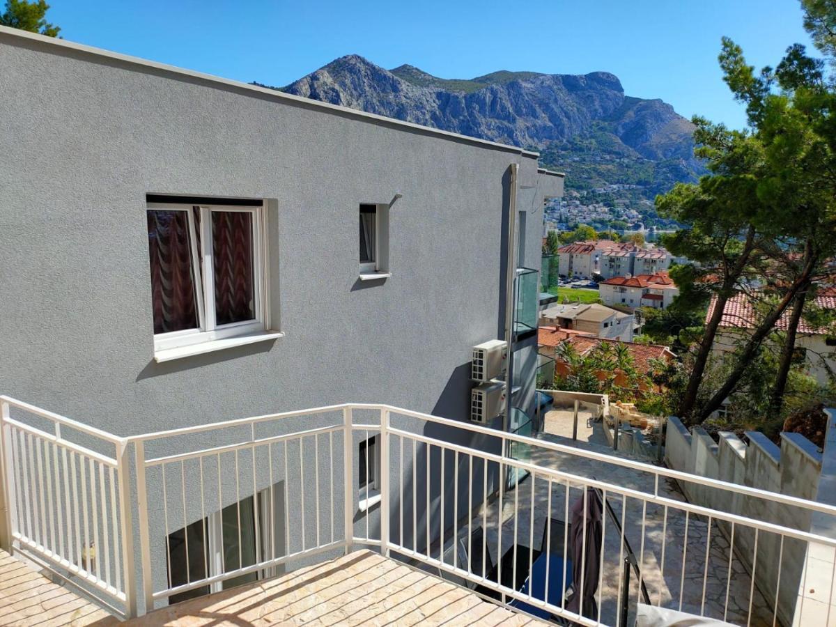 Apartments Elin Omiš Eksteriør bilde