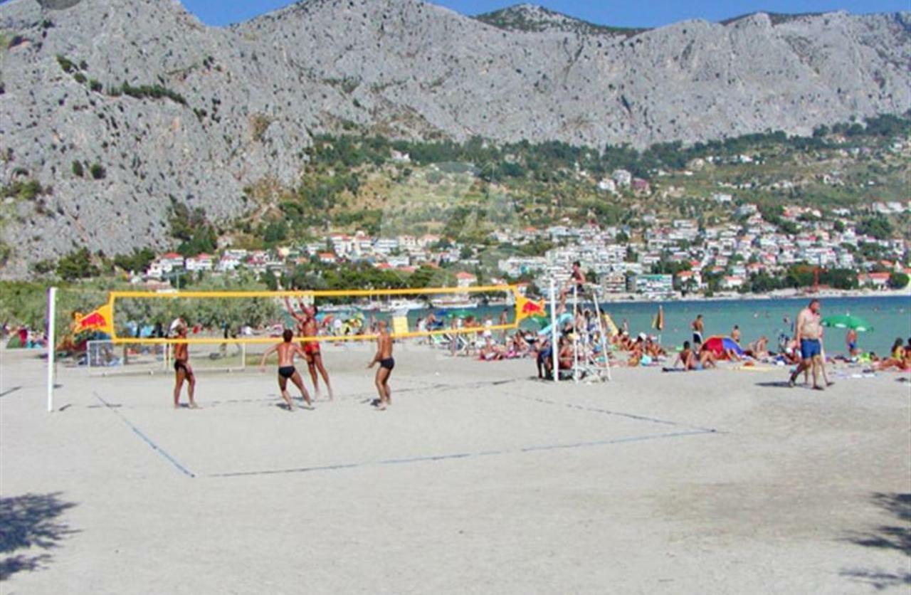 Apartments Elin Omiš Eksteriør bilde